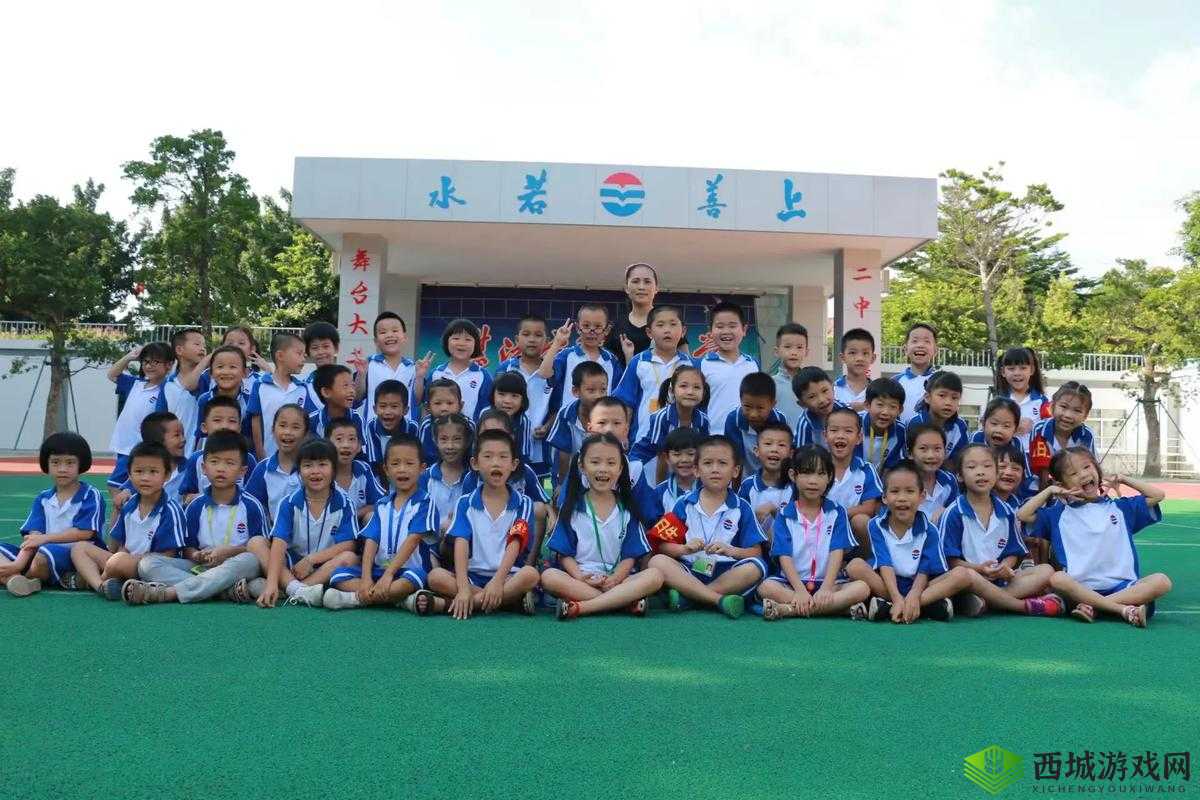不小心看见六年级的小馒头：懵懂童年的意外发现