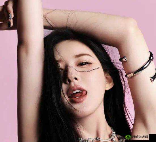 一边伸舌头一边快速喘气音：探究其背后原因