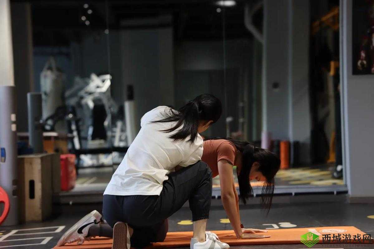 私教 1V2 训练：专属定制的高效健身伙伴式指导