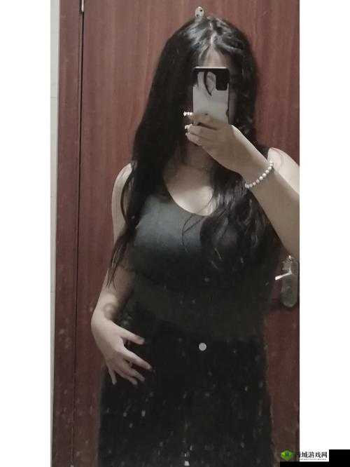 女厕 BBw 撒尿：探索大码女性的私密时刻