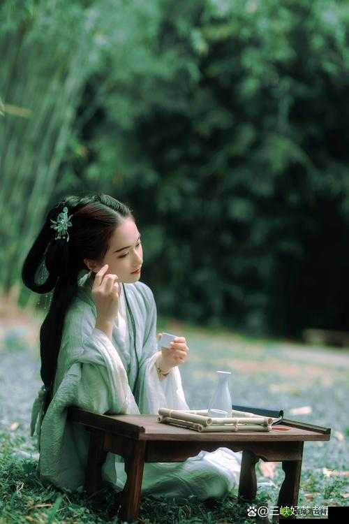 云裳羽衣，穿越千年，品味茶香情愫，领略古风之美